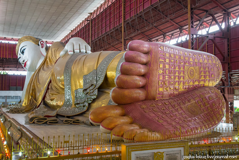 Чаутаджи - храм лежащего Будды