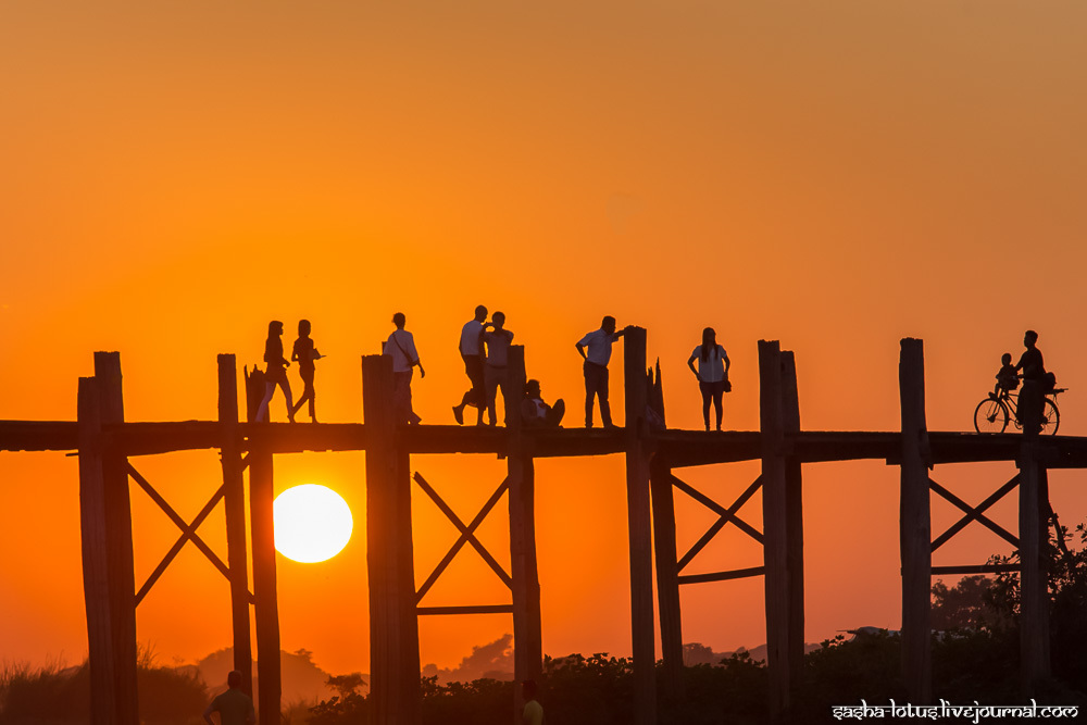 Ловля солнца на тиковом мосту