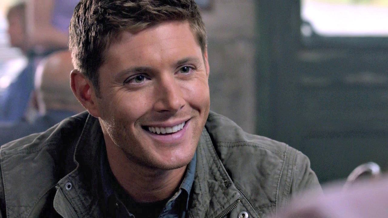 Beautiful smiling Dean! 