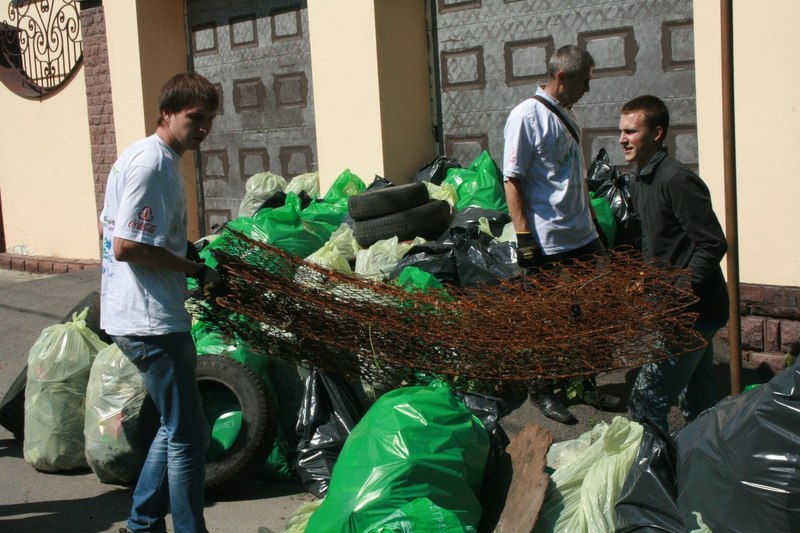 Как прошла акция «Блогер против мусора 2012»